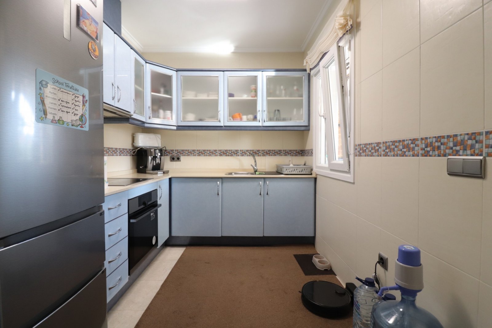 Villa de 3 dormitorios y 2 baños con piscina privada en Monteazul