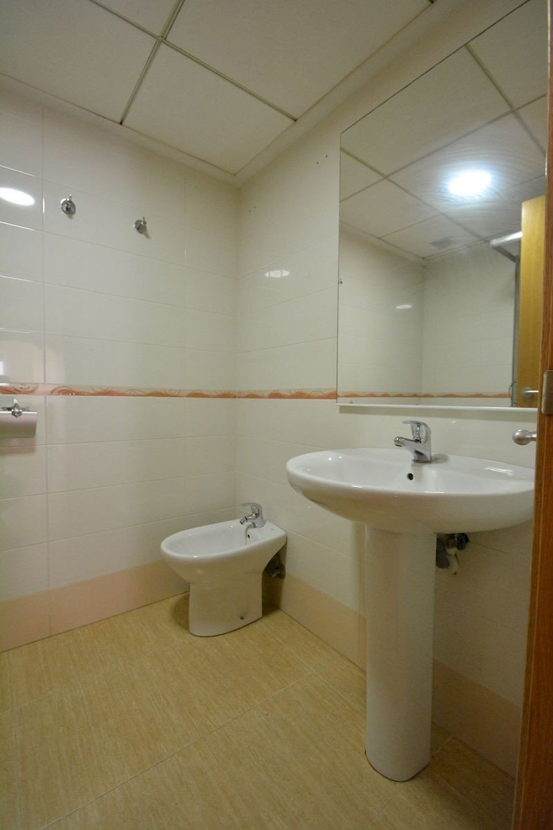 Apartamento de 2 dormitorios y 1 baño en el centro de Guardamar