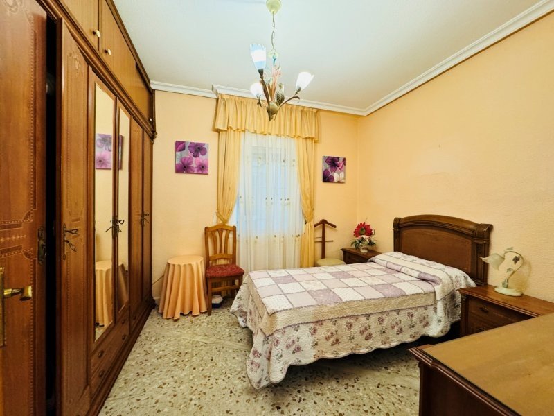 Apartamento de 2 dormitorios y 1 baño a solo 200 m de la playa
