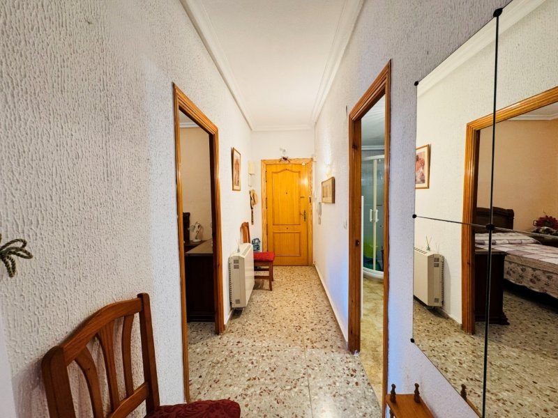 Apartamento de 2 dormitorios y 1 baño a solo 200 m de la playa