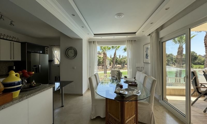 Villa de lujo Independiente con magníficas vistas al Campo de Golf Las Ramblas