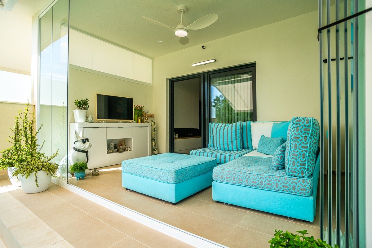 Piso en planta baja con 2 dormitorios, 2 baños, jardín privado y piscina comunitaria en el complejo de golf Lo Romero