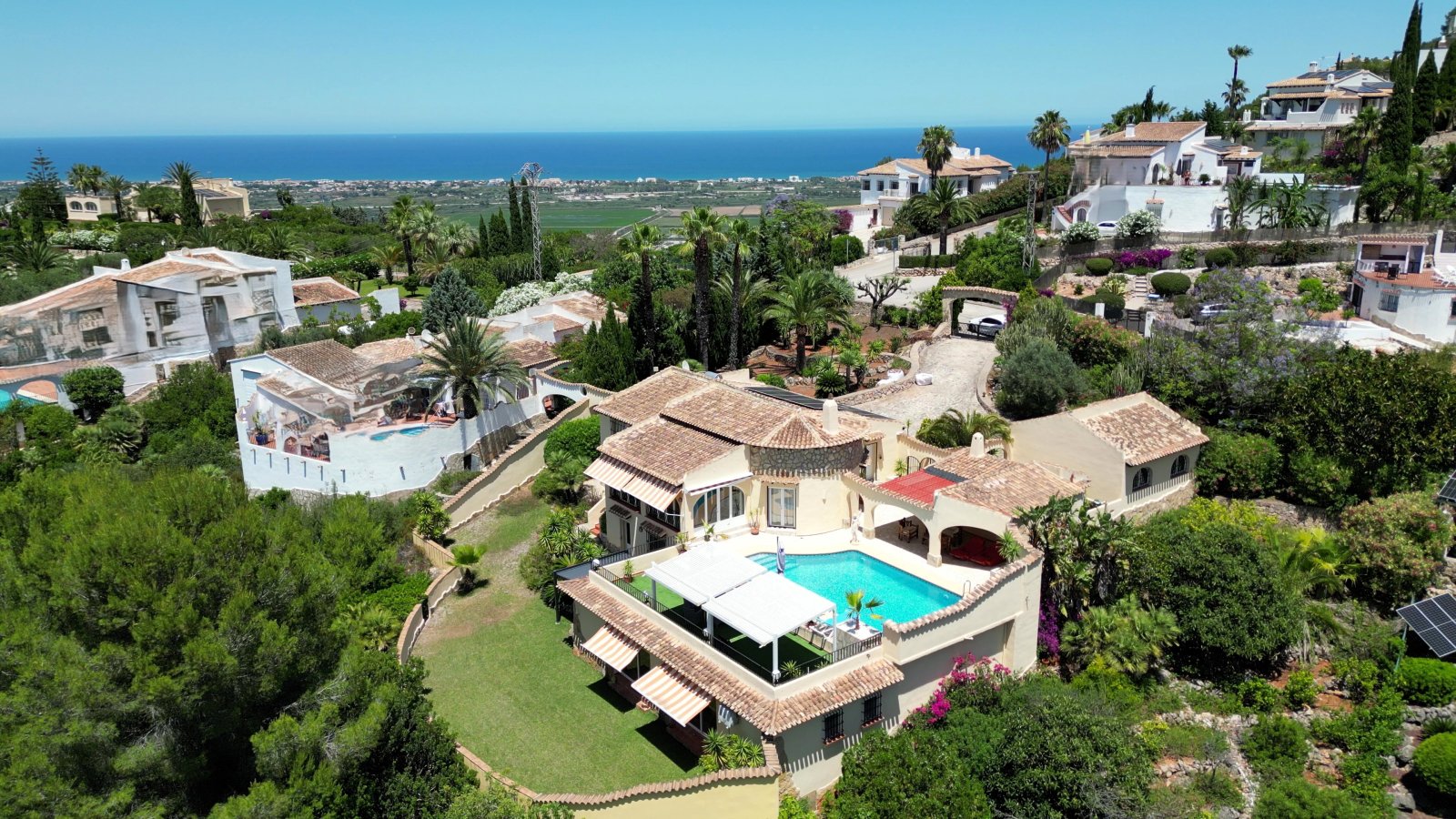 Exklusive Villa mit Pool und hochwertiger Ausstattung in Monte Pego