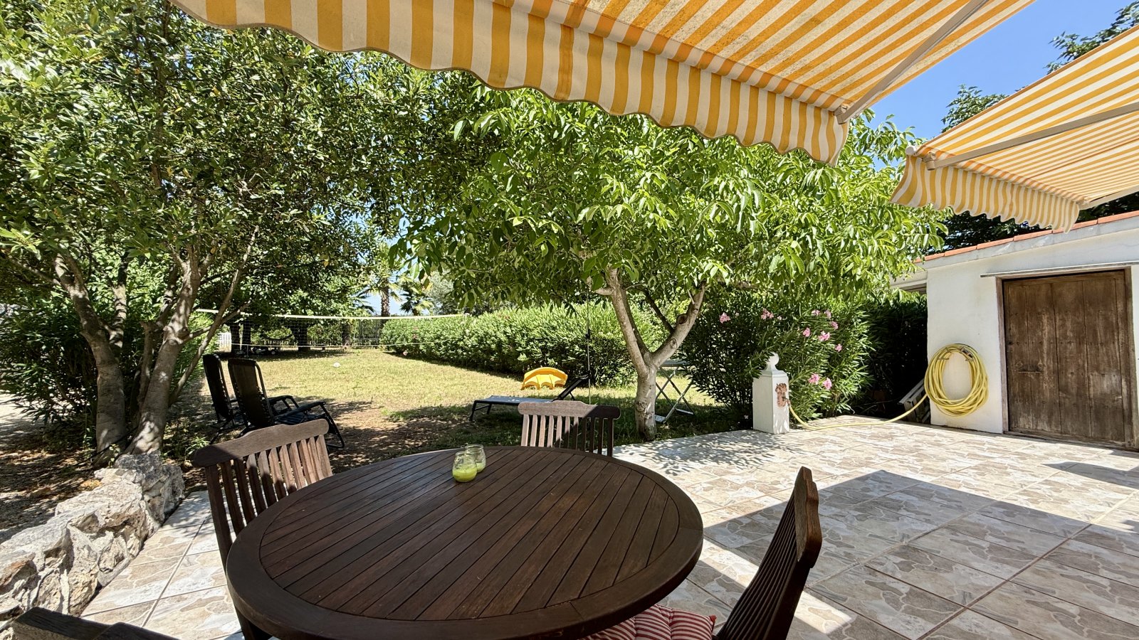 Exclusiva finca mediterránea en Monte Pego con casa de invitados, dos piscinas privadas y un extraordinario potencial