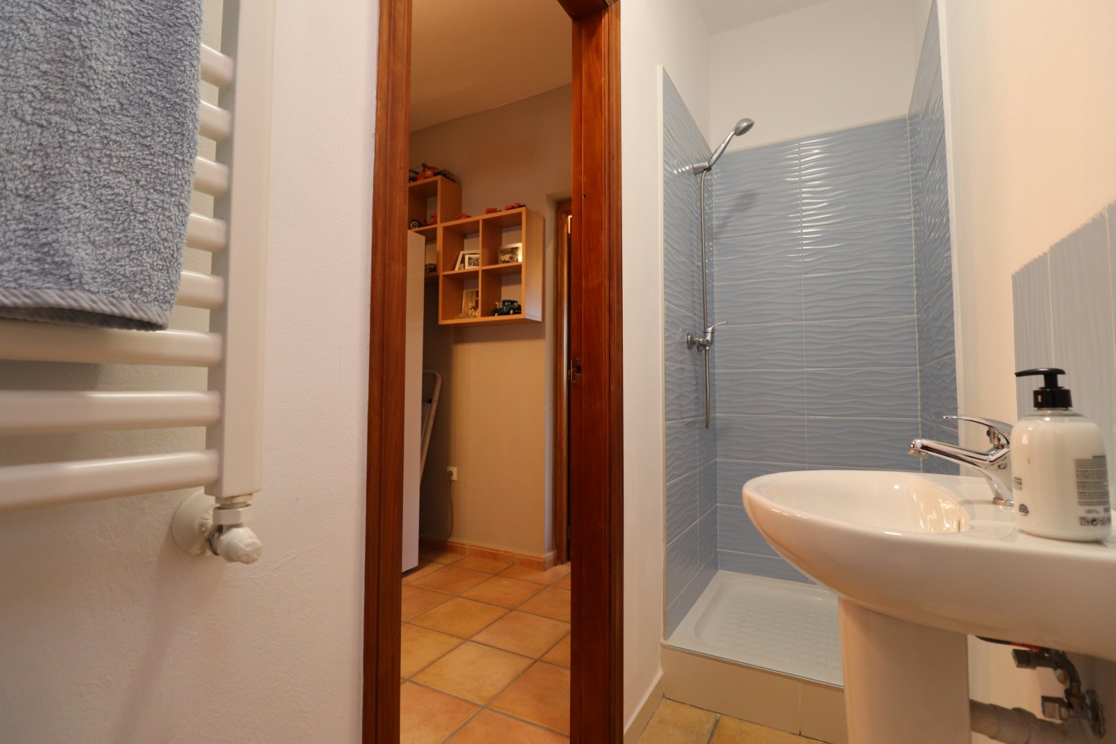 Impresionante propiedad de campo con 7 dormitorios, 5 baños, piscina privada y hermosas vistas en una gran parcela
