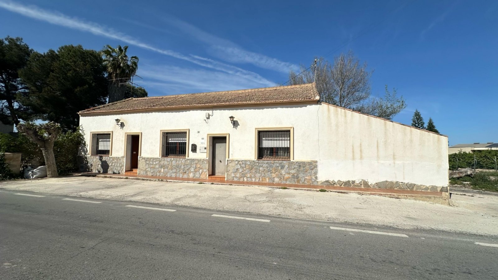 Heredades: Casa independiente con 5 dormitorios, 2 baños, garaje y bonitas vistas Heredades: Casa independiente con 5 dormitorios, 2 baños, garaje y bonitas vistas
