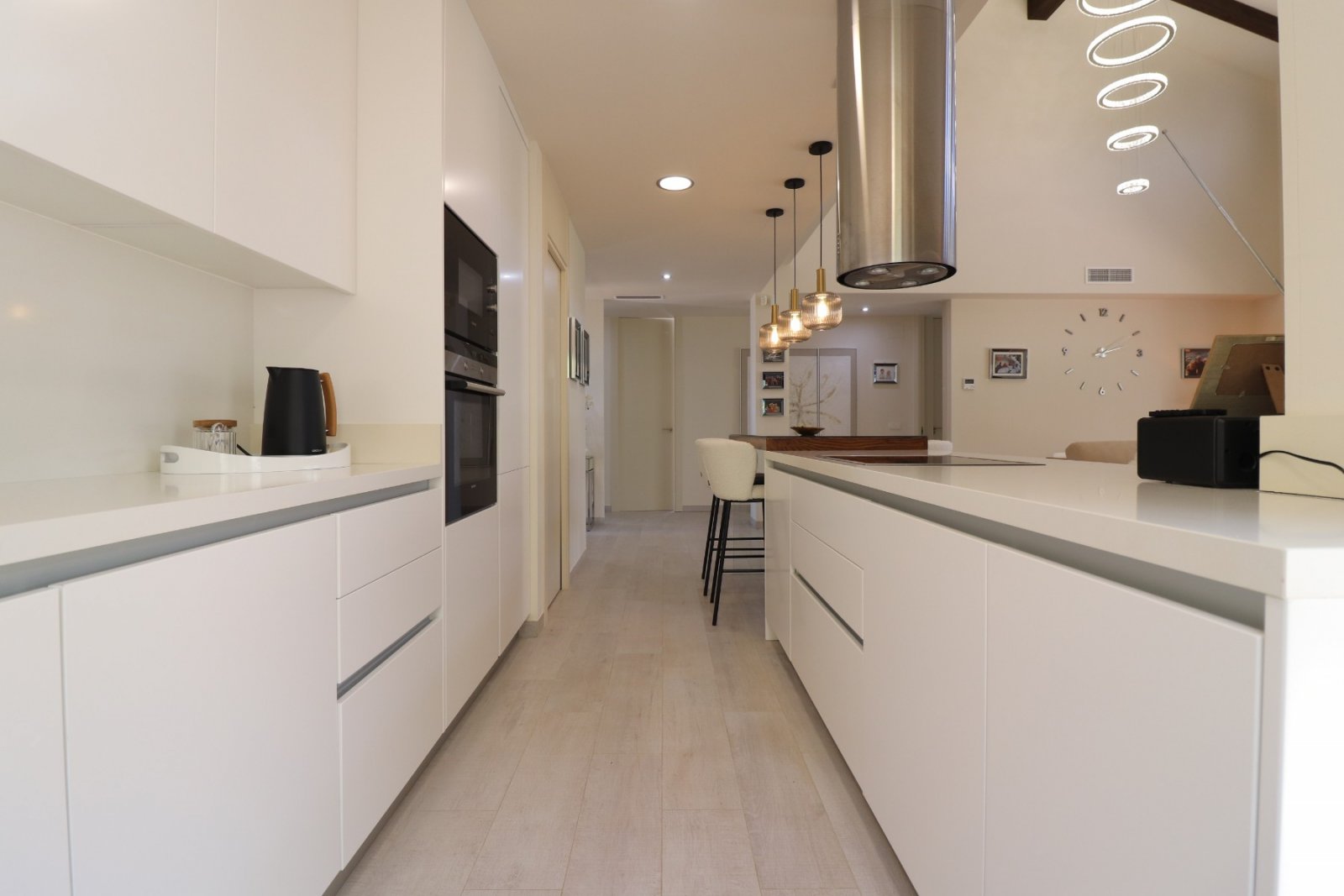 Villa exclusiva de 3 dormitorios, 2 baños y piscina comunitaria en La Finca Golf Resort