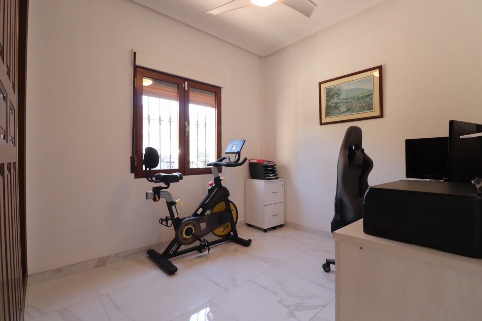 Villa de 3 dormitorios y 2 baños con piscina privada en Fincas de La Vega