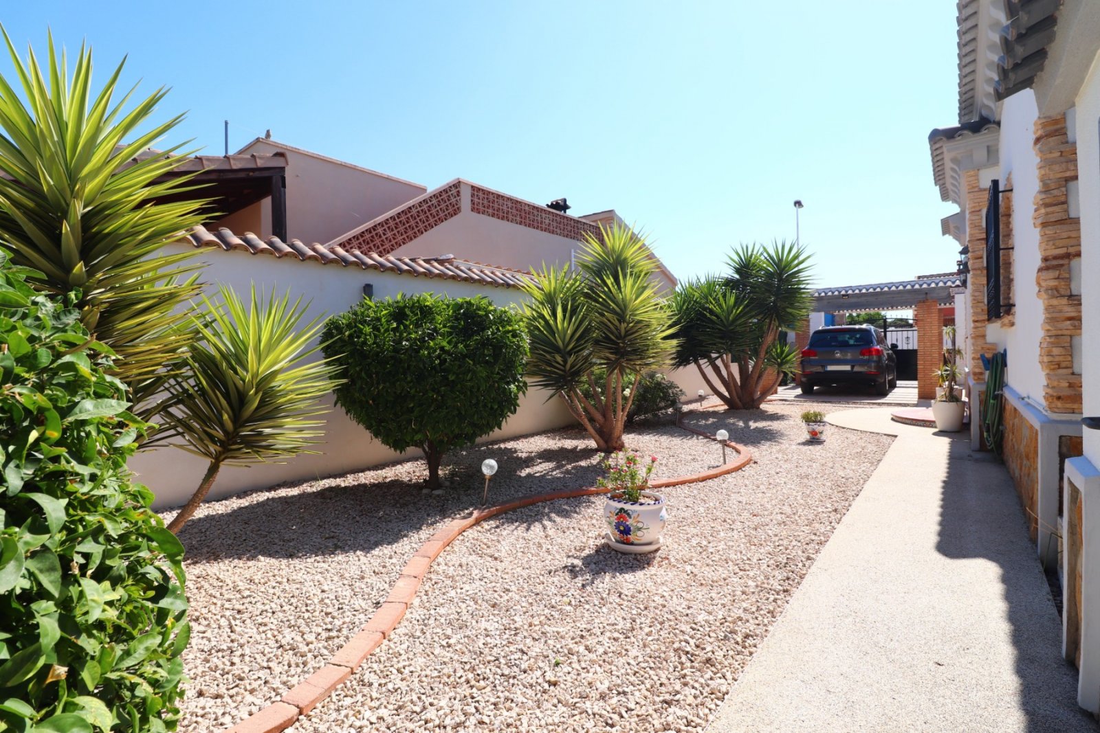 Villa de 3 dormitorios y 2 baños con piscina privada en Fincas de La Vega