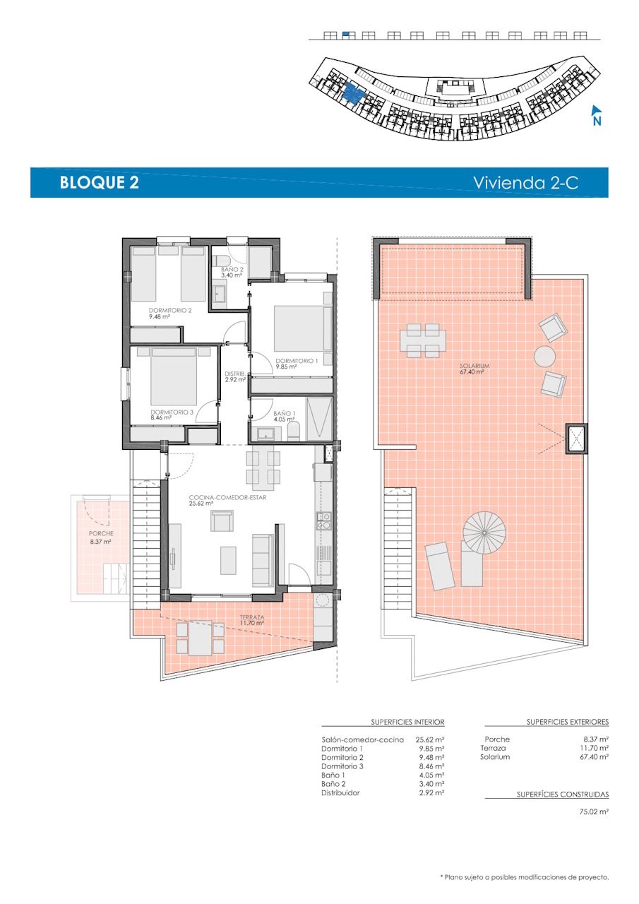 Bungalows altos de 3 dormitorios y 2 baños con solárium, vistas al mar, parking privado y piscina comunitaria en el campo de Golf Lo Romero