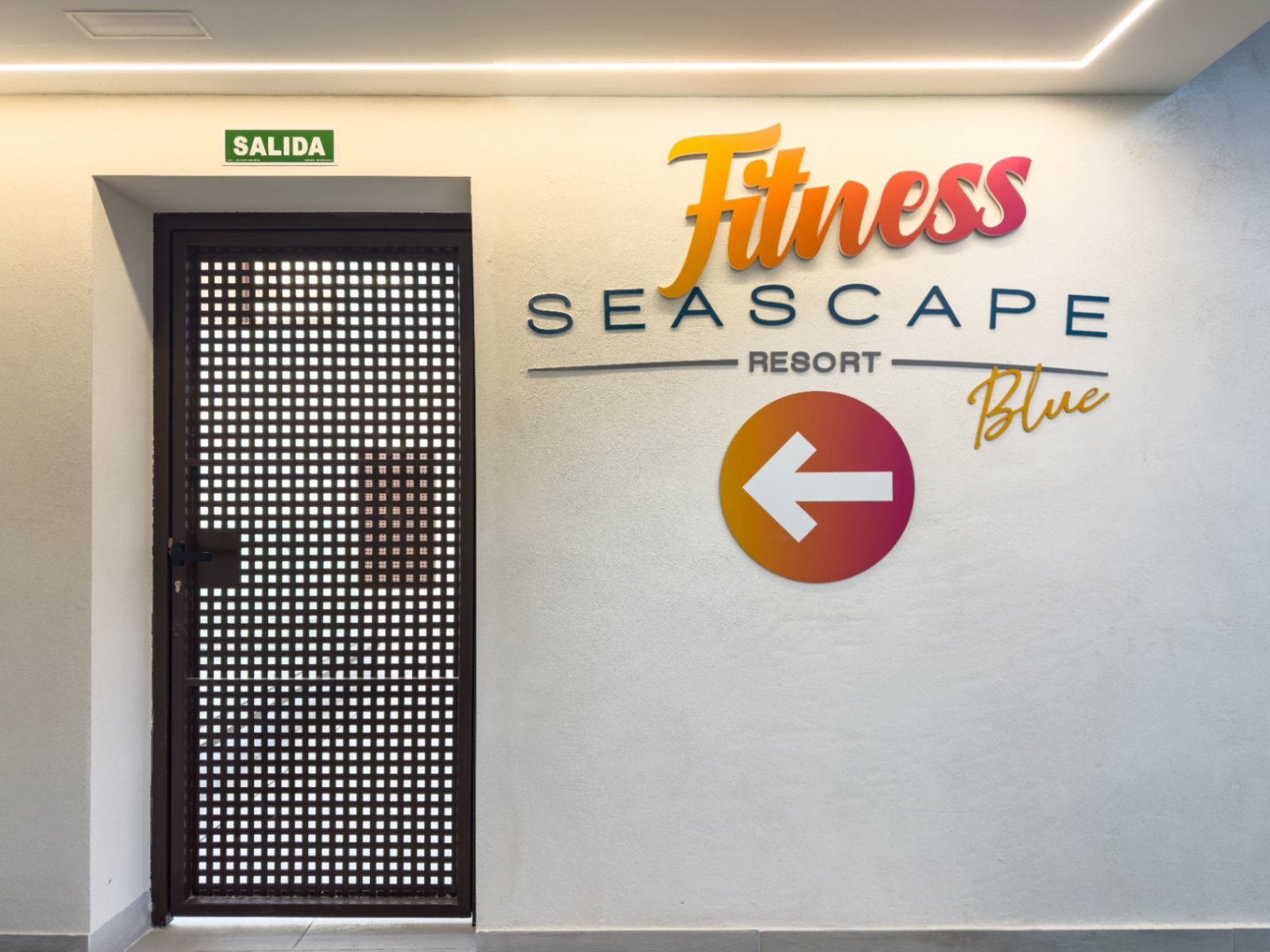Apartamento moderno de 2 habitaciones recién construido con vistas al mar, entregado recientemente