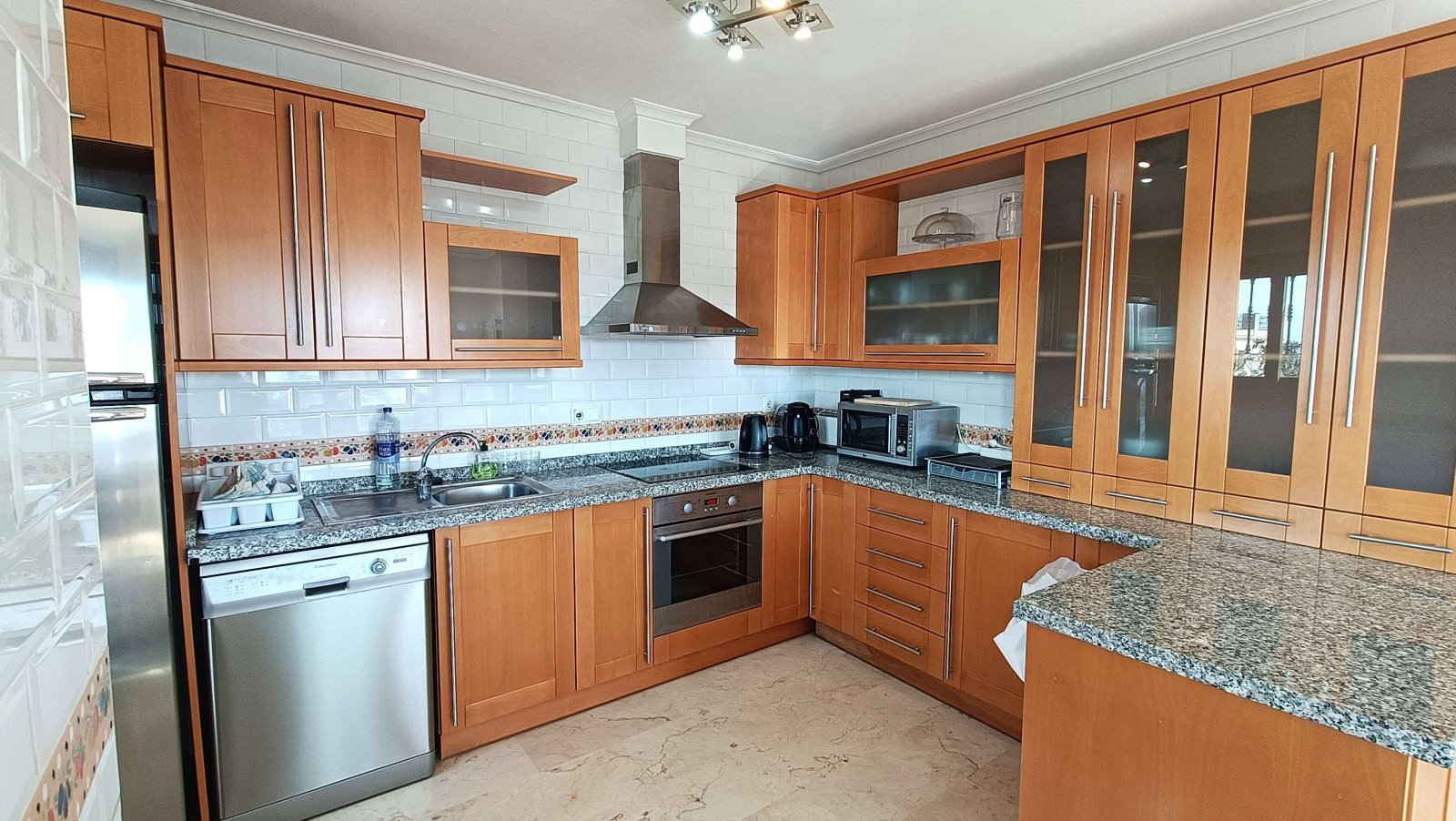 Villa de 3 dormitorios, 2 baños, plaza de aparcamiento y piscina comunitaria en La Finca Golf Resort