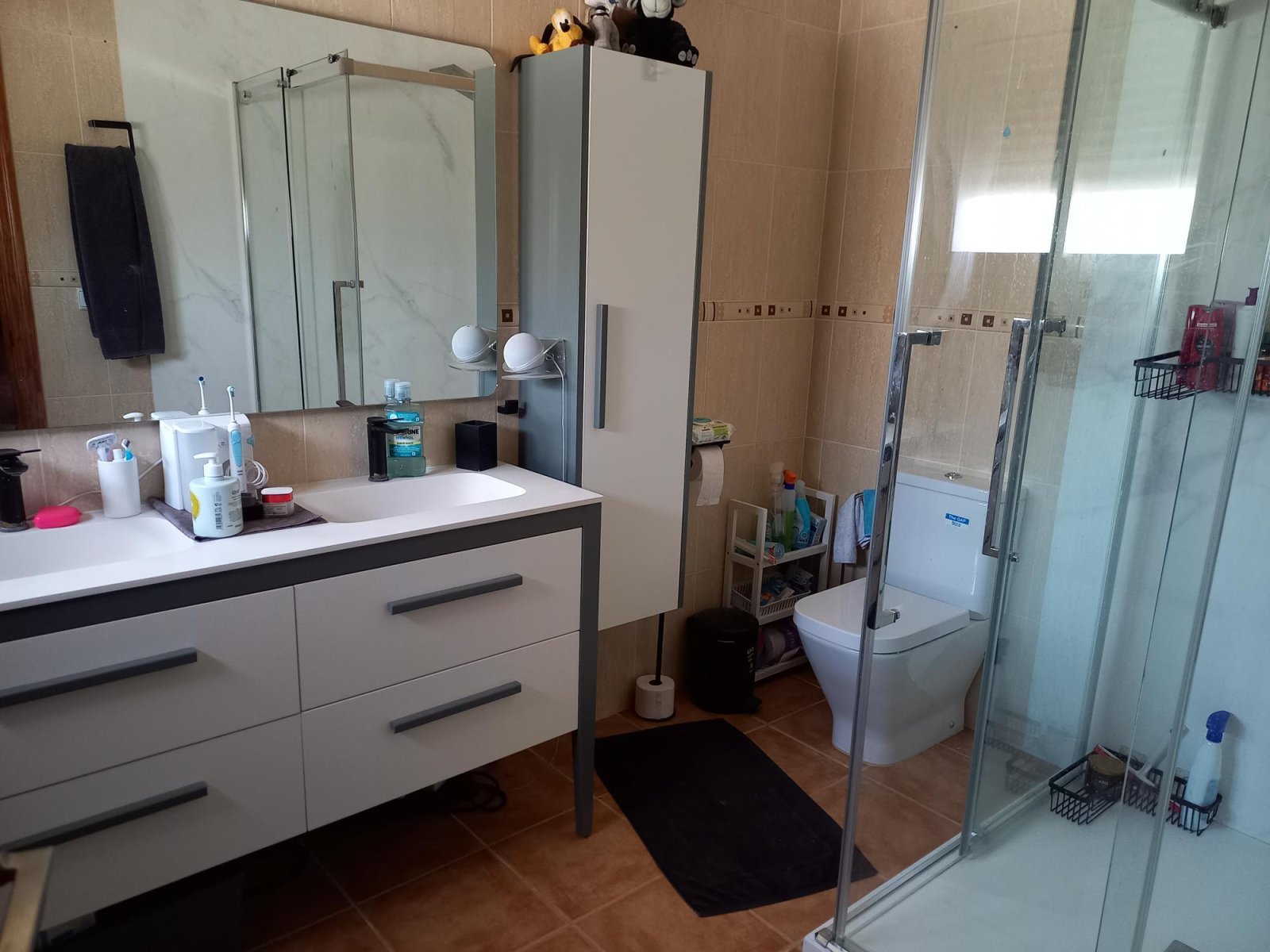 Casa de campo bien cuidada de una sola planta con 3 dormitorios, piscina y zona de invitados