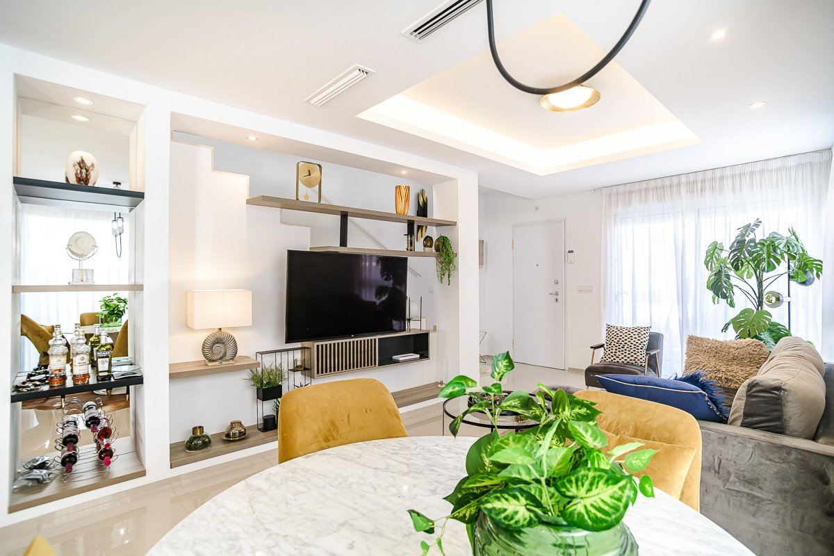 Villa pareada exclusiva en Ciudad Quesada: vida moderna en una ubicación privilegiada