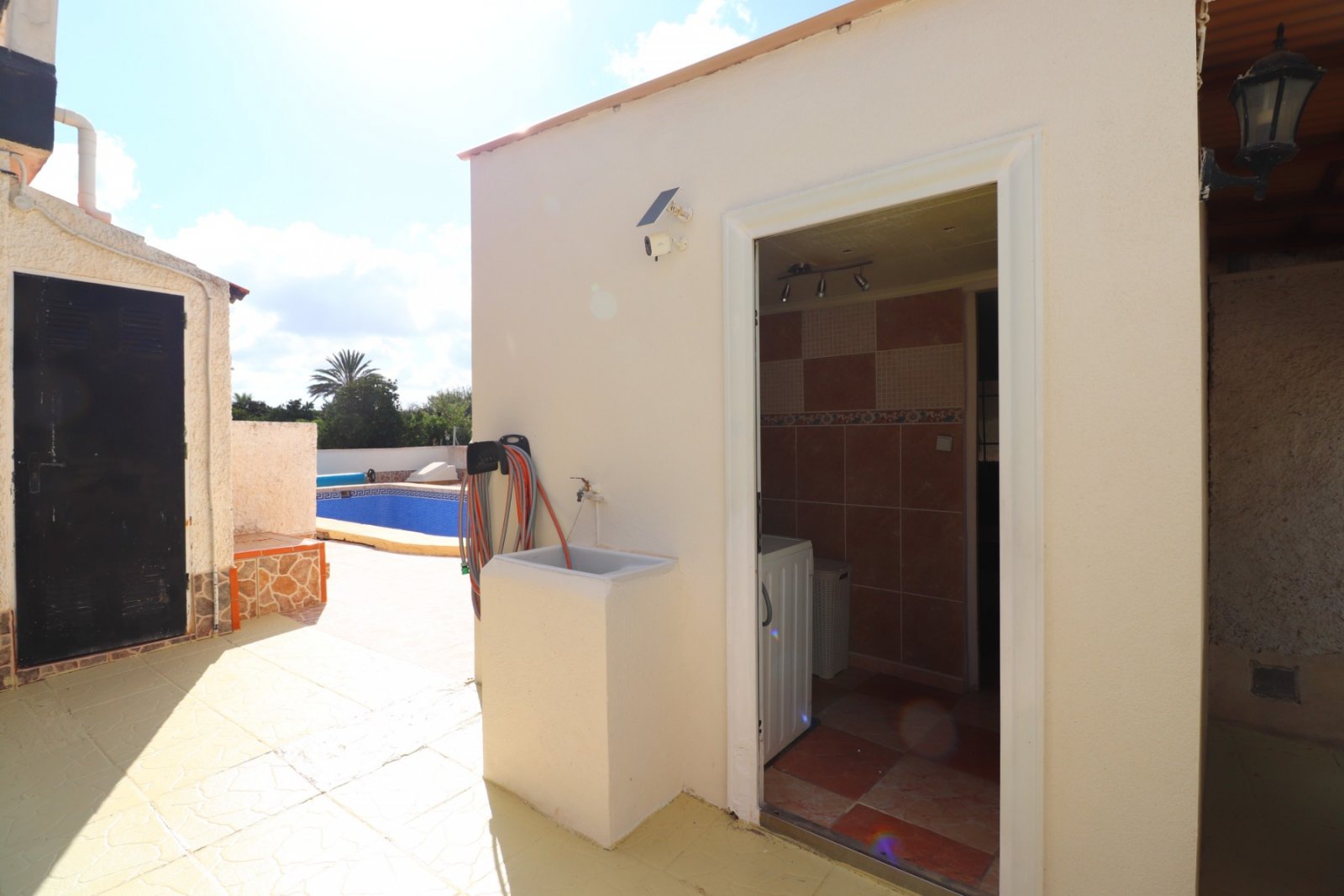 Villa rural independiente de 4 dormitorios y 2 baños con piscina privada en Heredades