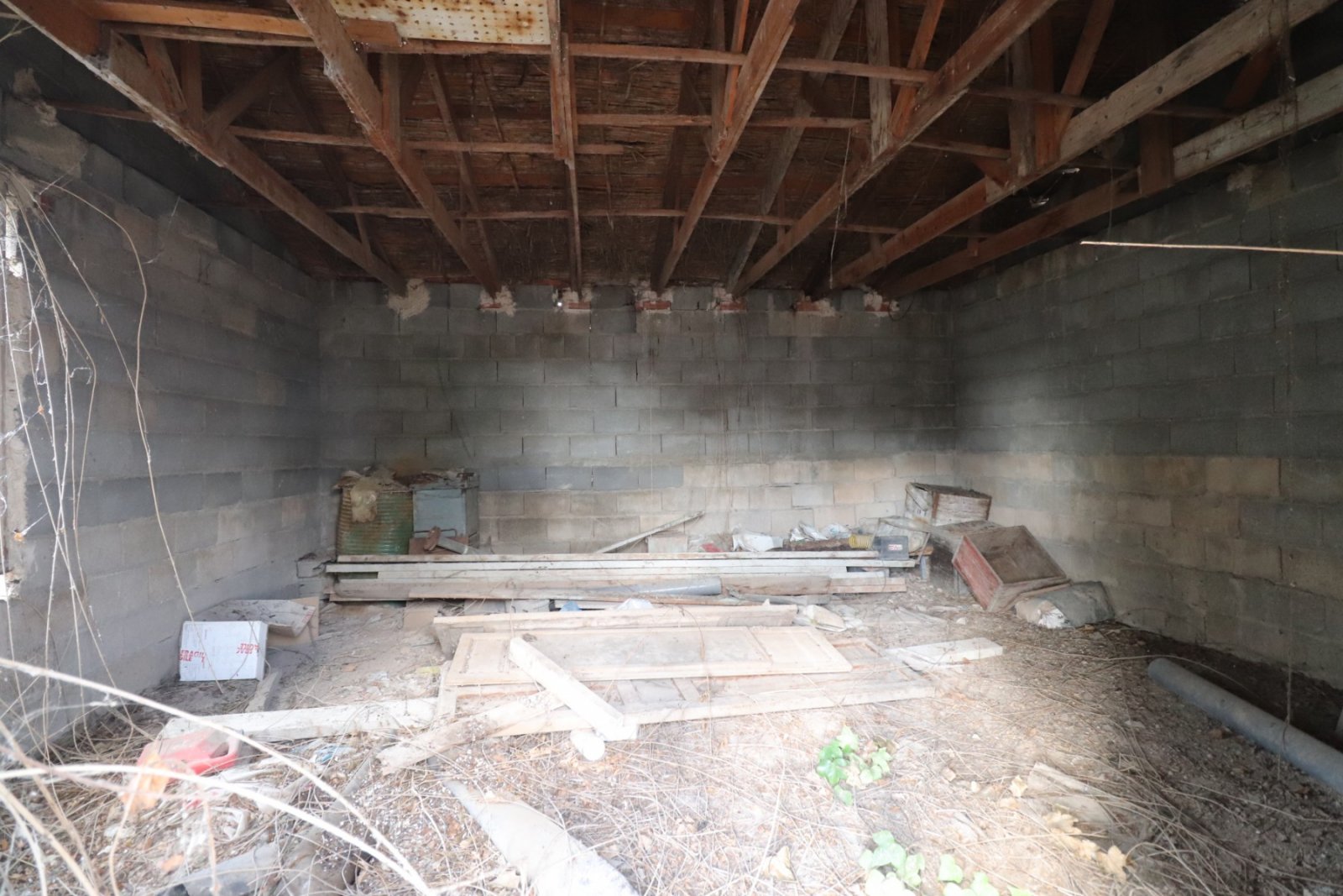 Villa rural independiente de 4 dormitorios y 2 baños con piscina privada en Heredades