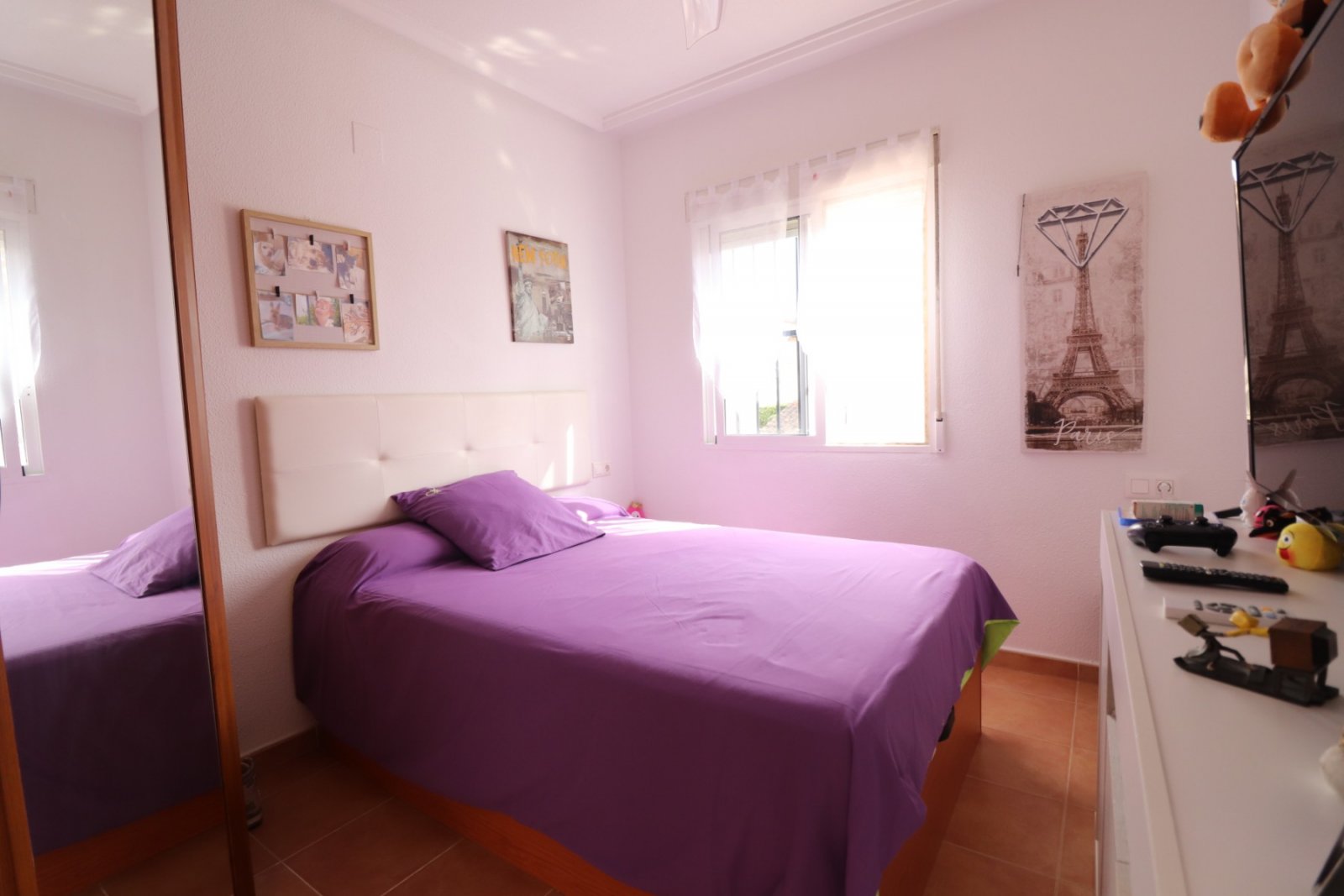 Villa cuádruple de dos dormitorios con orientación sur en Montebello