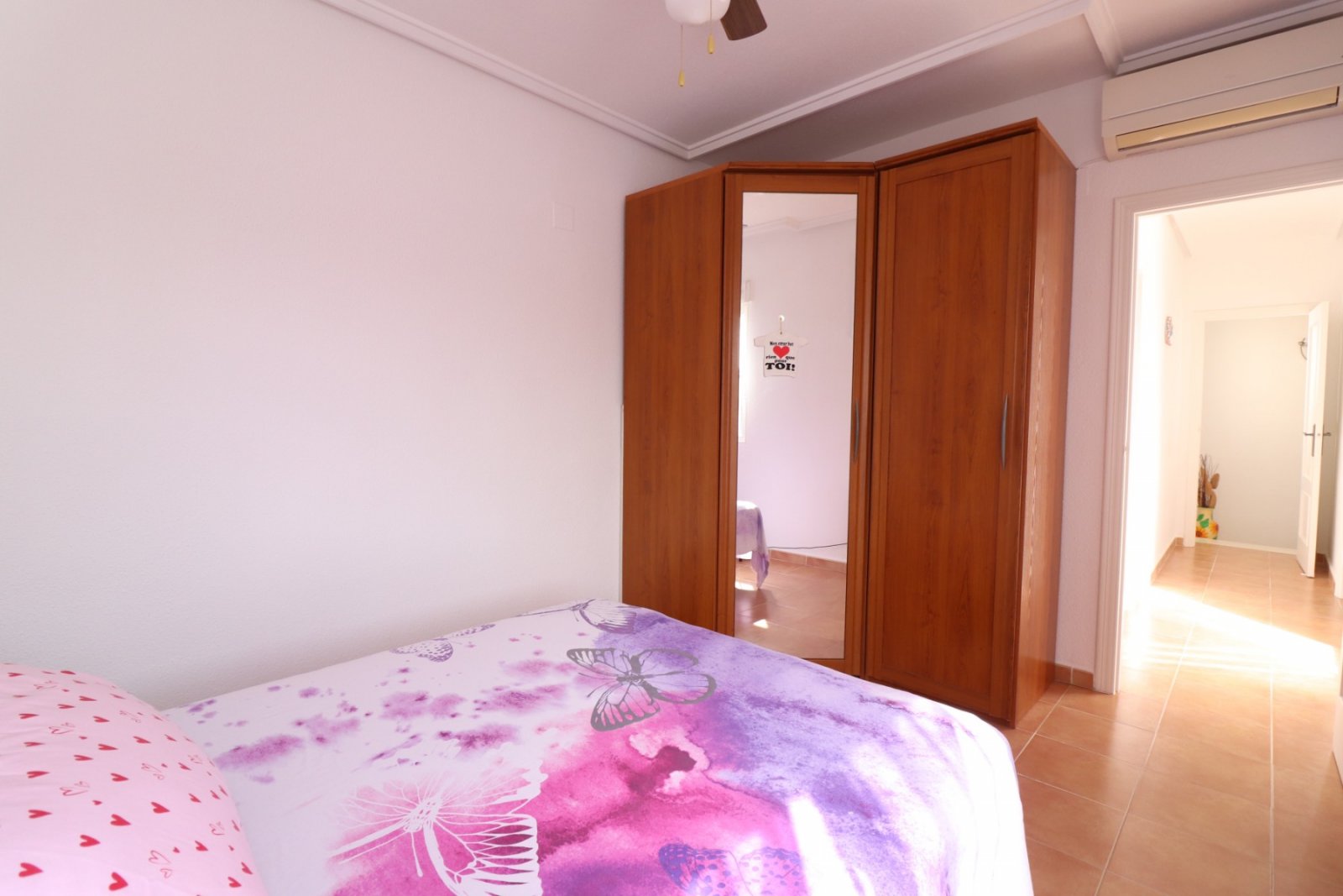 Villa cuádruple de dos dormitorios con orientación sur en Montebello