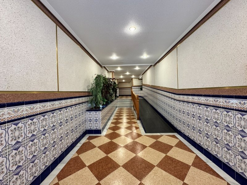 Apartamento en planta baja con 2 dormitorios y 1 baño a tan solo 200 metros de la playa