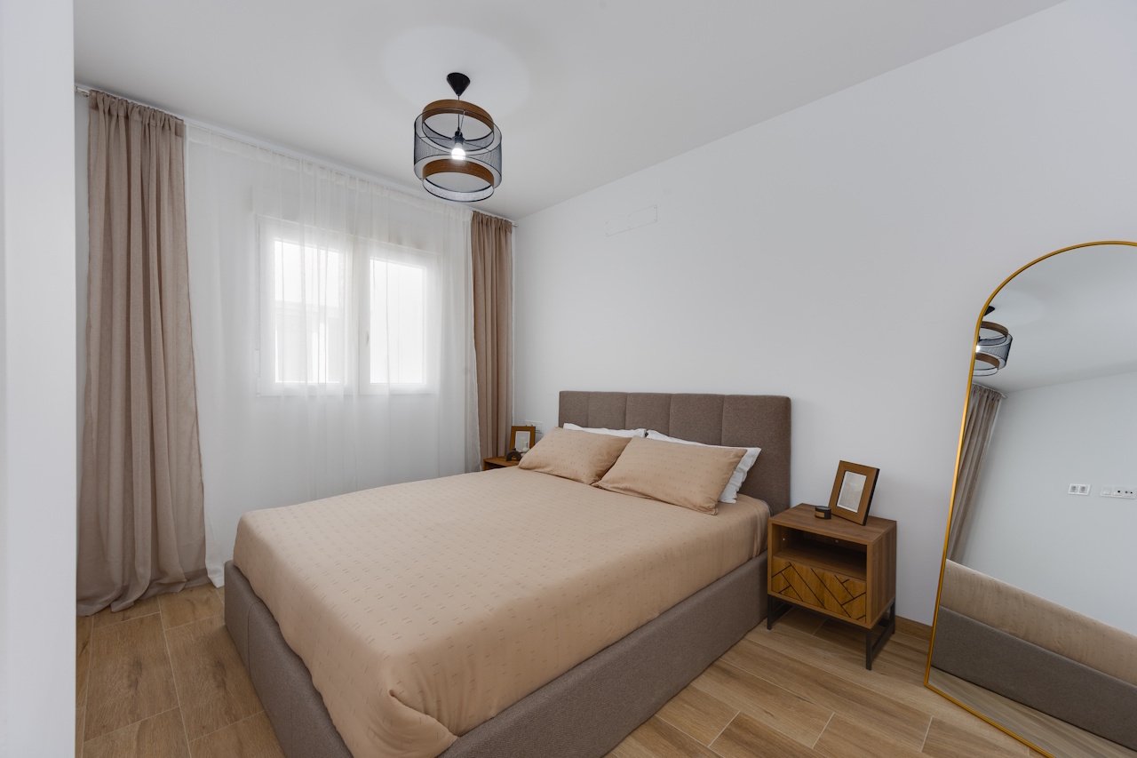 Apartamentos de 2 dormitorios y 1 - 2 baños con pre-instalación aire acondicionado, arking privado opcional y piscina comunitaria