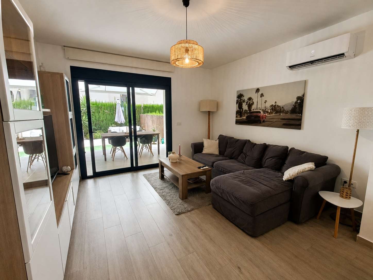 Moderno piso de 3 dormitorios en planta baja con jardín privado