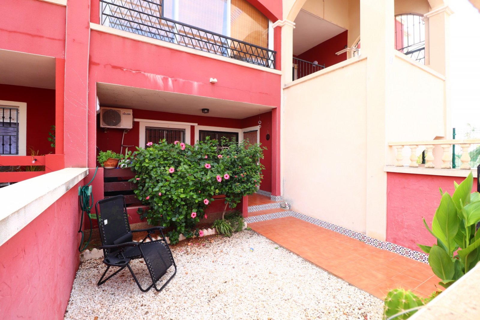 Apartamento de dos dormitorios en planta baja en Los Altos