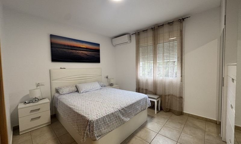 Encantadora villa con vistas al mar en Pinar de Campoverde en una gran parcela rodeada de pinos