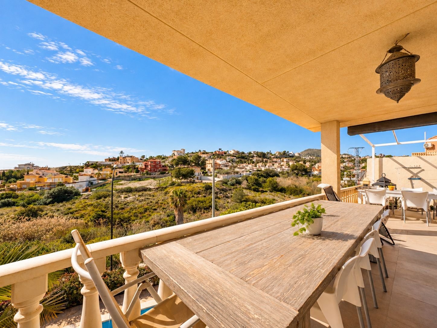 Villa Mediterránea con Vistas al Mar a Poca Distancia de la Playa en Cala D'or - El Campello