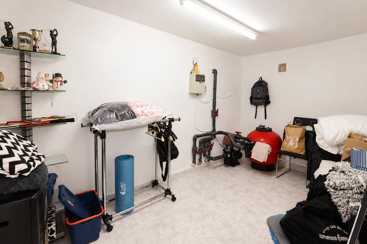 Preciosa villa de 3 dormitorios y 2 baños con plaza de aparcamiento y piscina privada junto al campo de golf La Marquesa