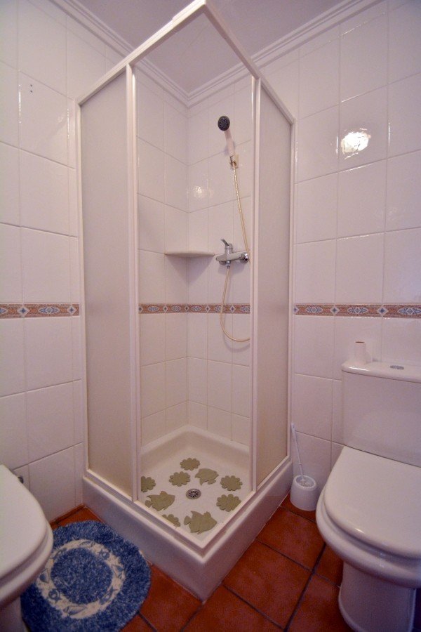 Apartamento de 3 dormitorios y 1 baño con unas impresionantes vistas al mar a solo 200 m de la playa