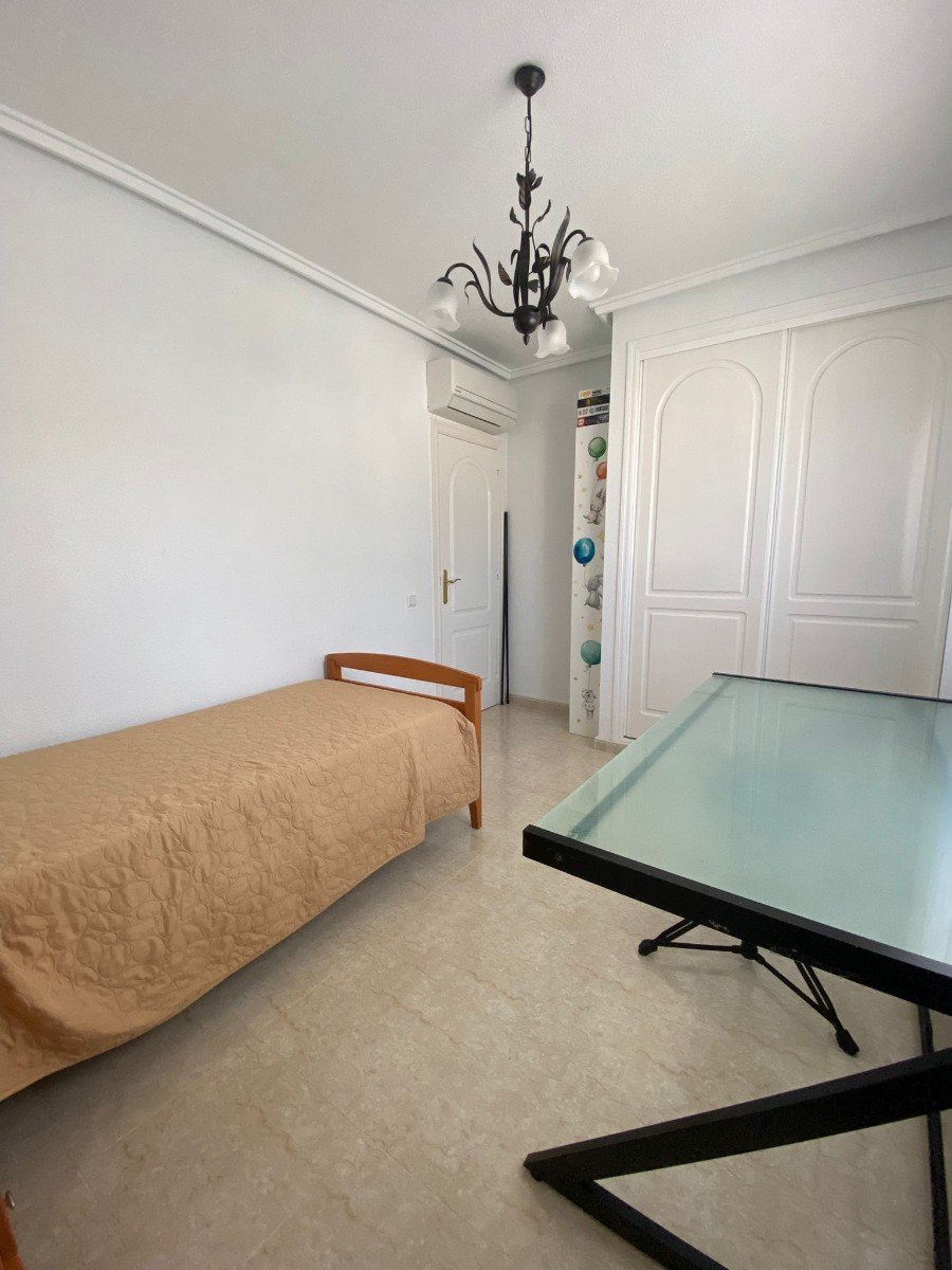 Villa Independiente con Piscina Privada y Solárium en Doña Pepa