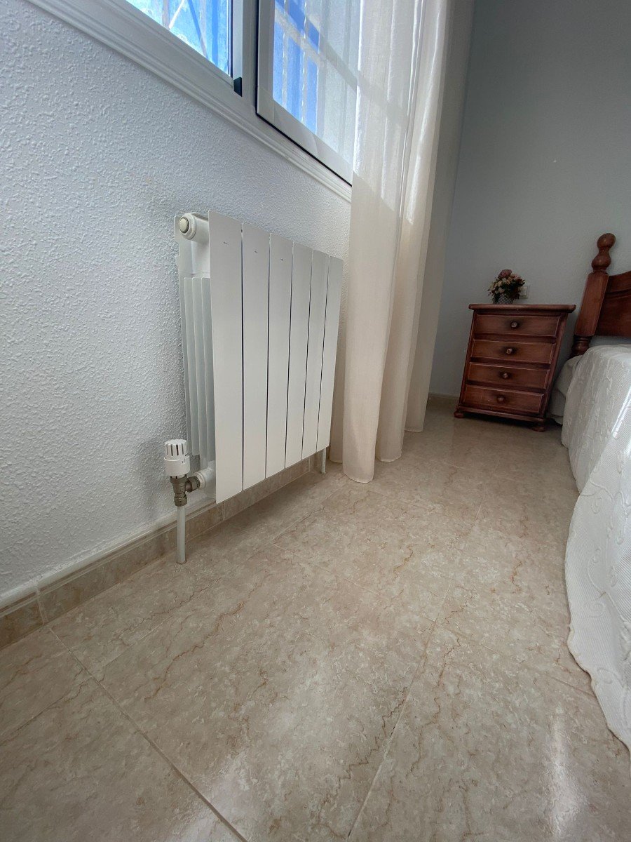 Villa Independiente con Piscina Privada y Solárium en Doña Pepa