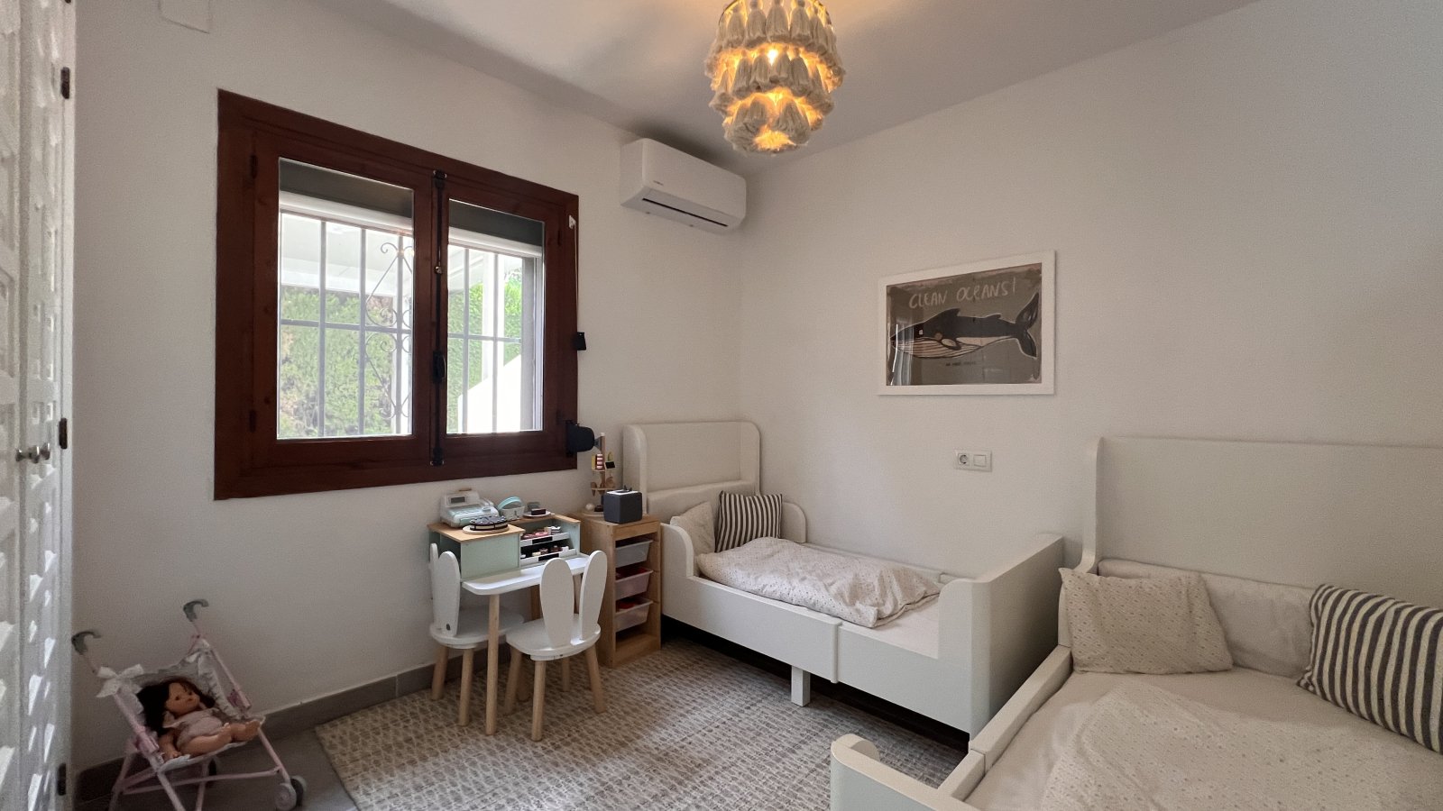 Villa modernizada con piscina y terraza en la azotea en la popular urbanización La Sella – cerca del golf y del mar