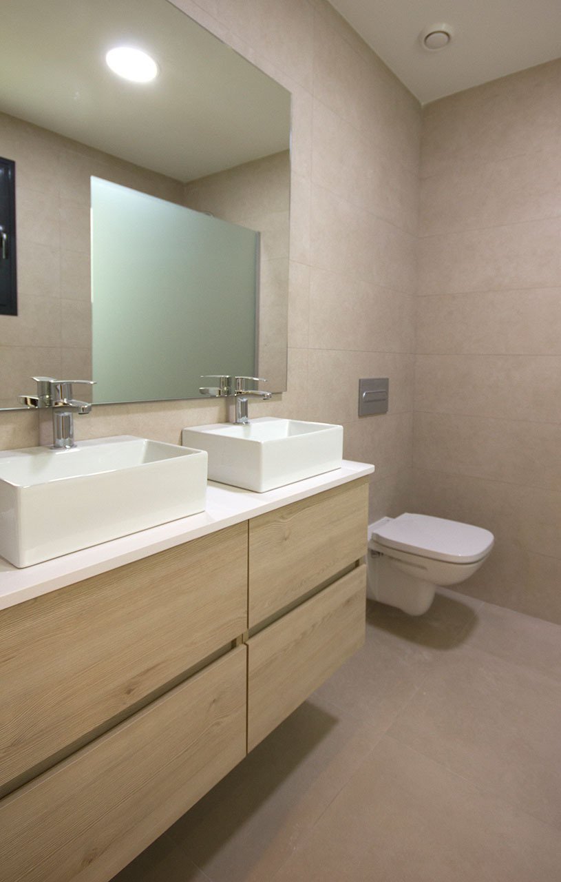 Bungalows bajos de 3 dormitorios y 2 baños con parking privado y piscina comunitaria