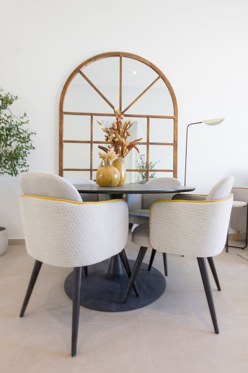 Bungalows bajos de 3 dormitorios y 2 baños con parking privado y piscina comunitaria