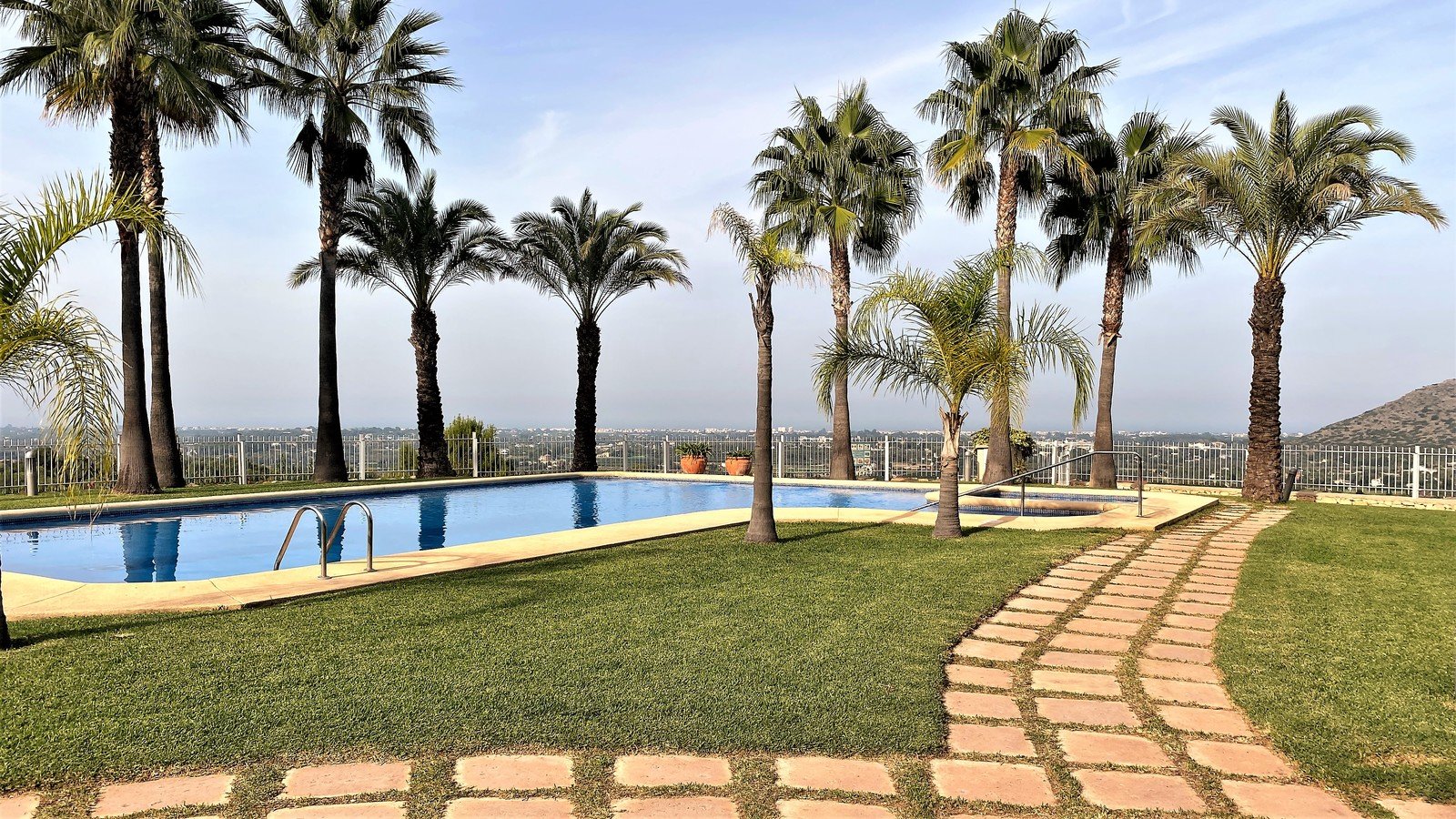 Appartement d‘une chambre à coucher dans le meilleur emplacement de La Sella avec piscine et vue sur la mer