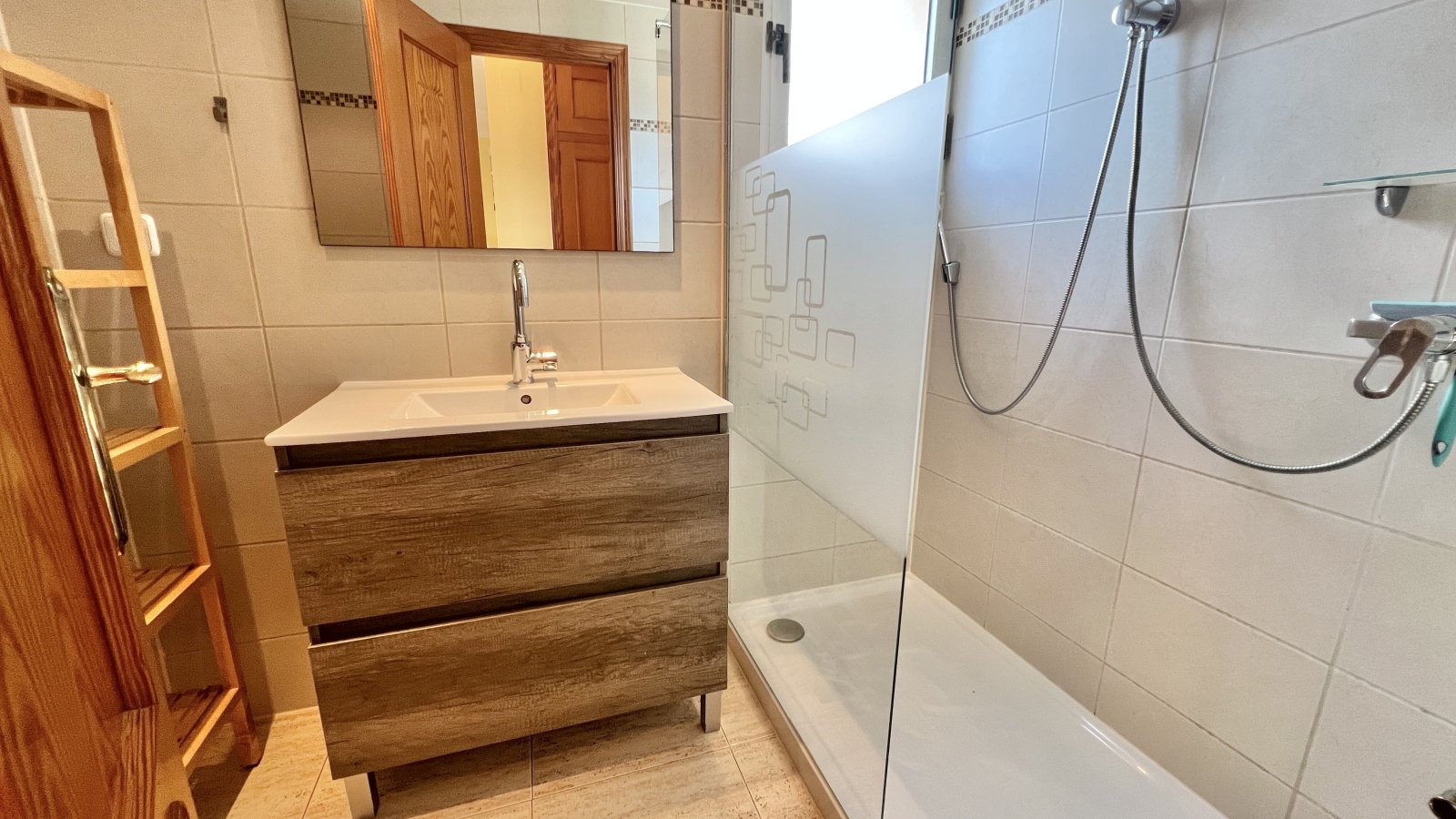 Superbe appartement de 3 chambres dans un beau complexe en bord de mer