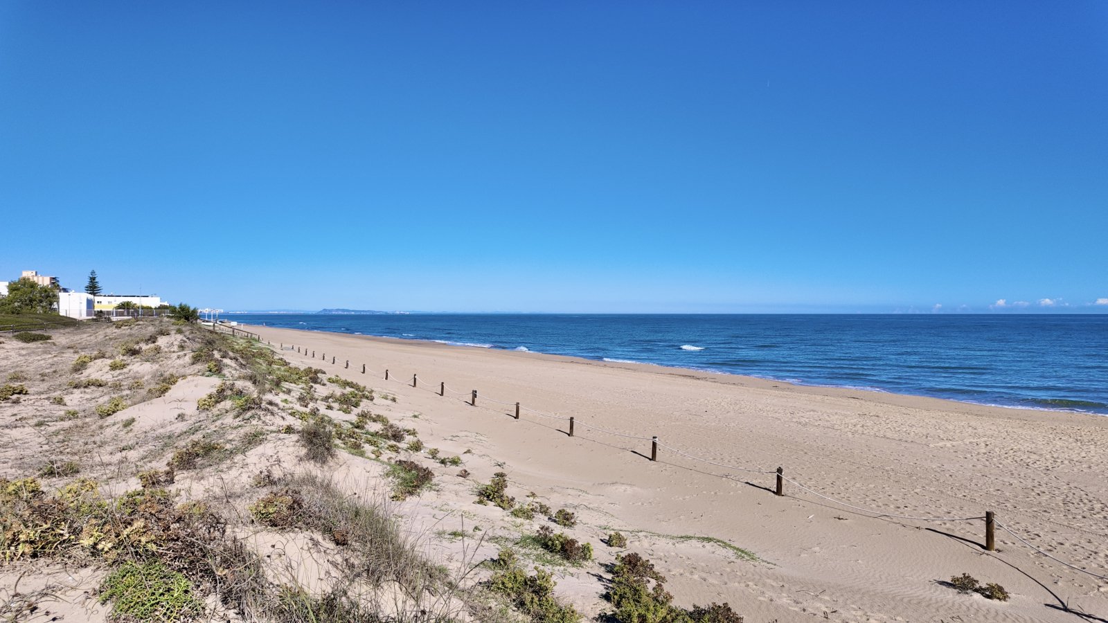 Superbe appartement de 3 chambres dans un beau complexe en bord de mer