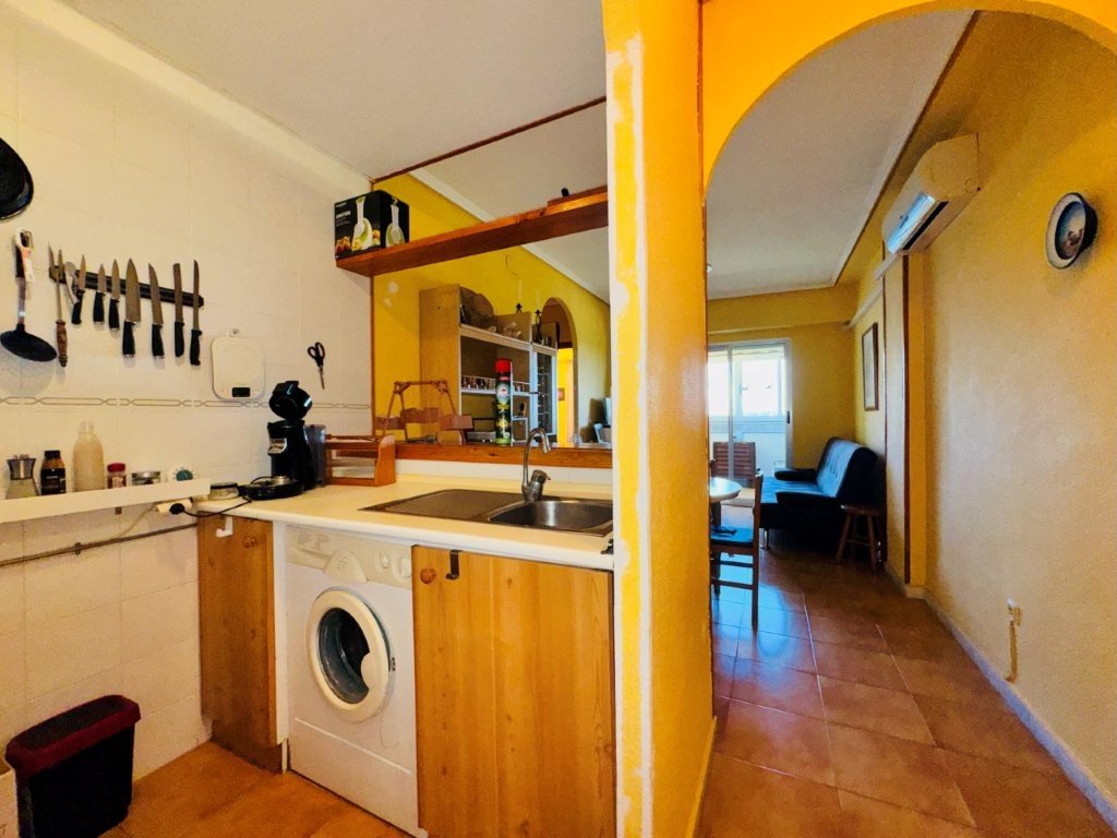 Wohnung mit 1 Schlafzimmer, 1 Bad, Gemeinschaftsdachterrasse und Gemeinschaftspool nur 200 m von Strand