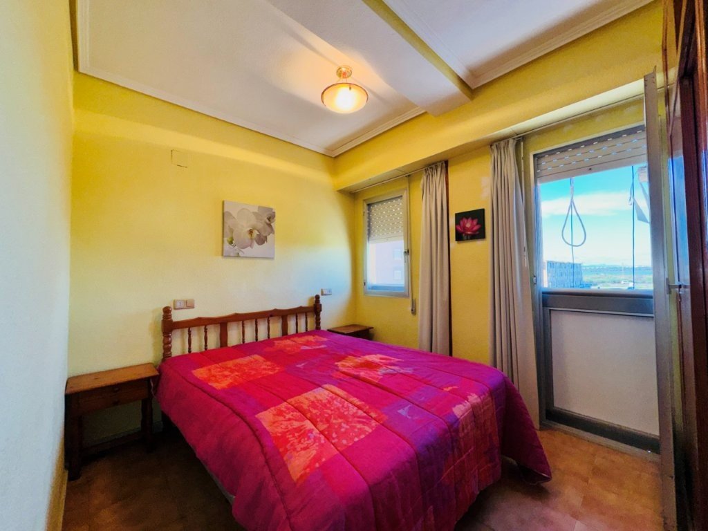 Wohnung mit 1 Schlafzimmer, 1 Bad, Gemeinschaftsdachterrasse und Gemeinschaftspool nur 200 m von Strand