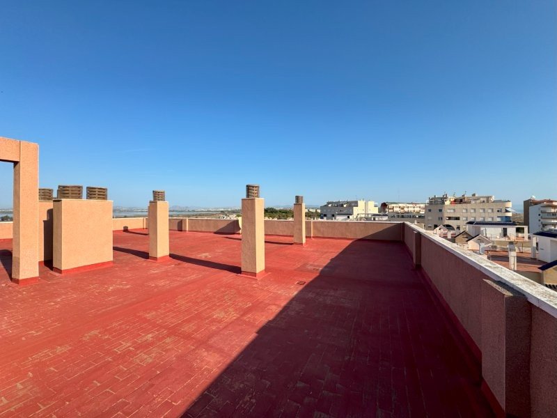 Wohnung mit 1 Schlafzimmer, 1 Bad, Gemeinschaftsdachterrasse und Gemeinschaftspool nur 200 m von Strand