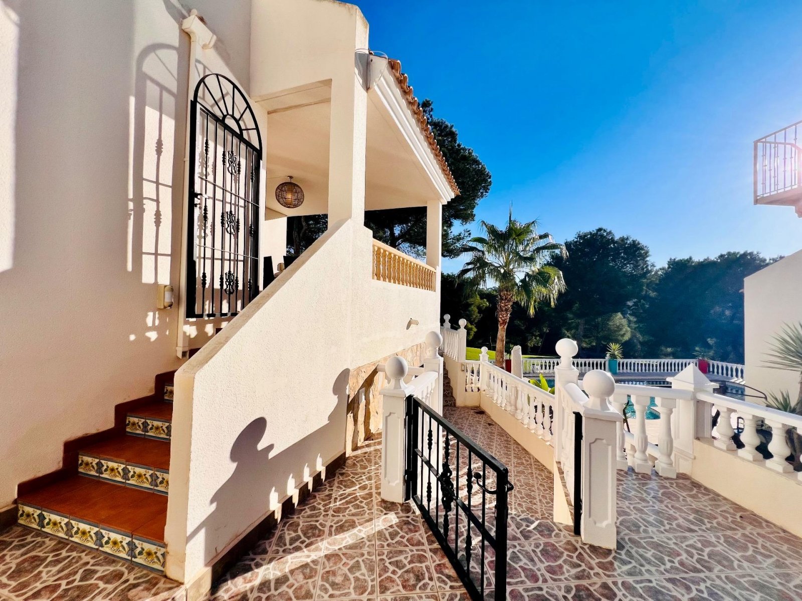 Villa avec piscine privée et vue spectaculaire sur le golf dans Las Ramblas de Campoamor