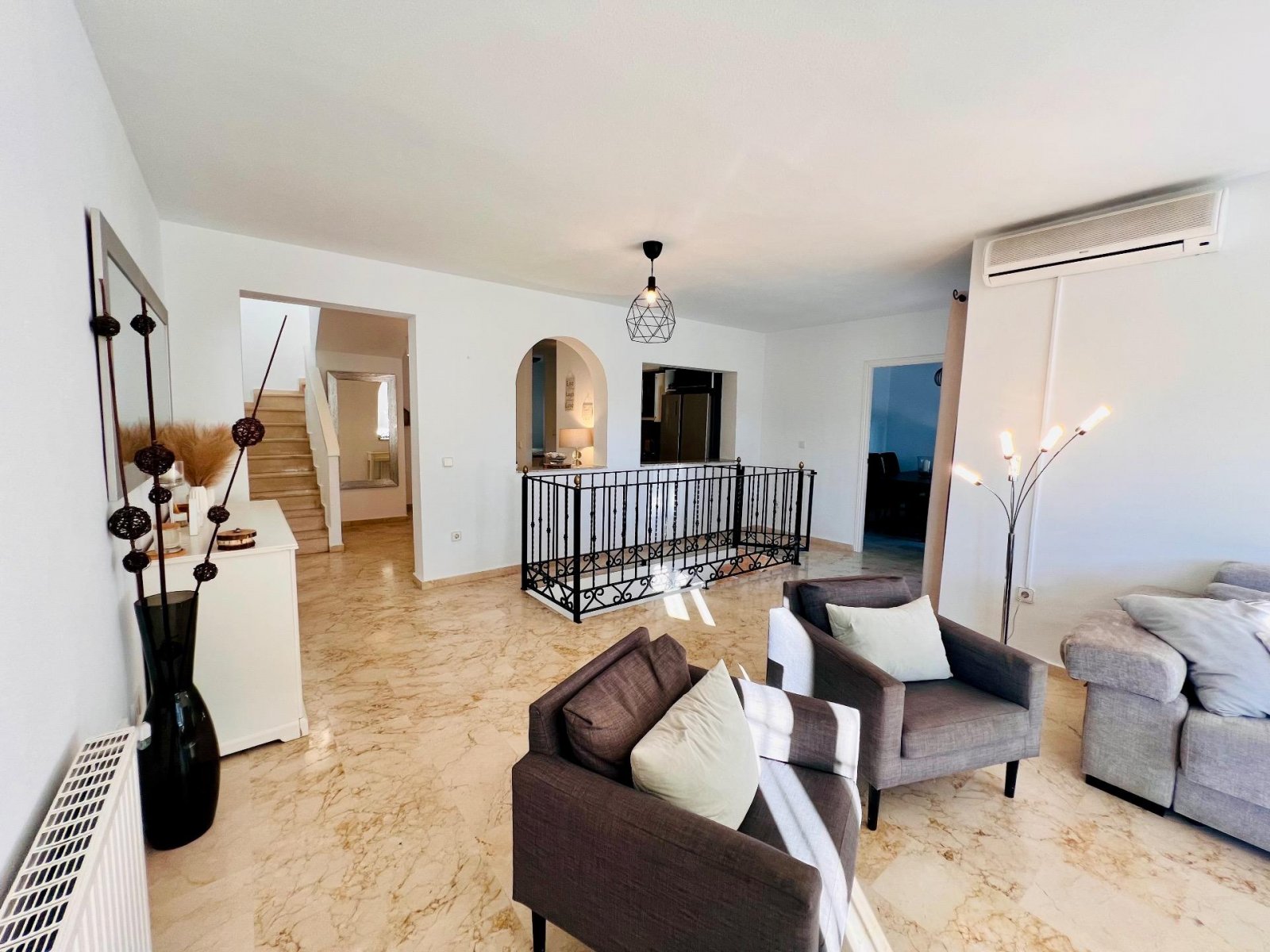 Villa avec piscine privée et vue spectaculaire sur le golf dans Las Ramblas de Campoamor