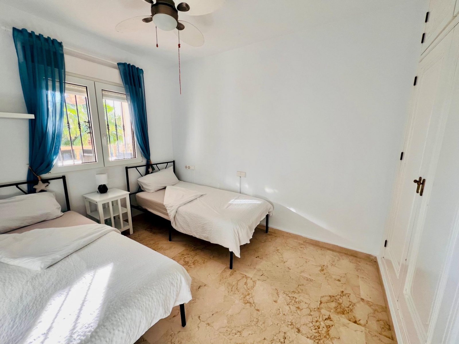 Villa avec piscine privée et vue spectaculaire sur le golf dans Las Ramblas de Campoamor