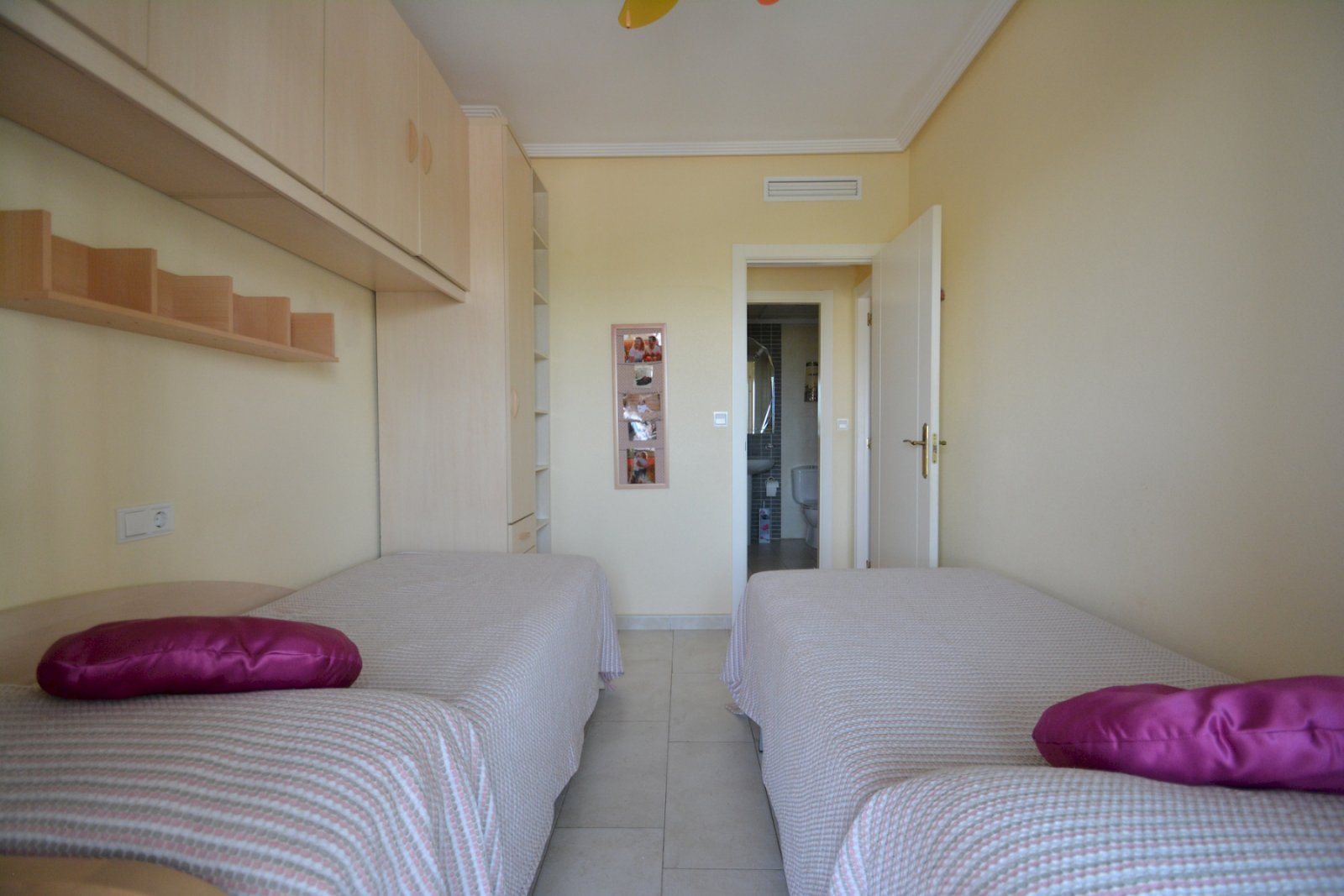 Appartement mit 2 Schlafzimmern, 1 Bad, Kfz-Stellplatz und Gemeinschaftspool