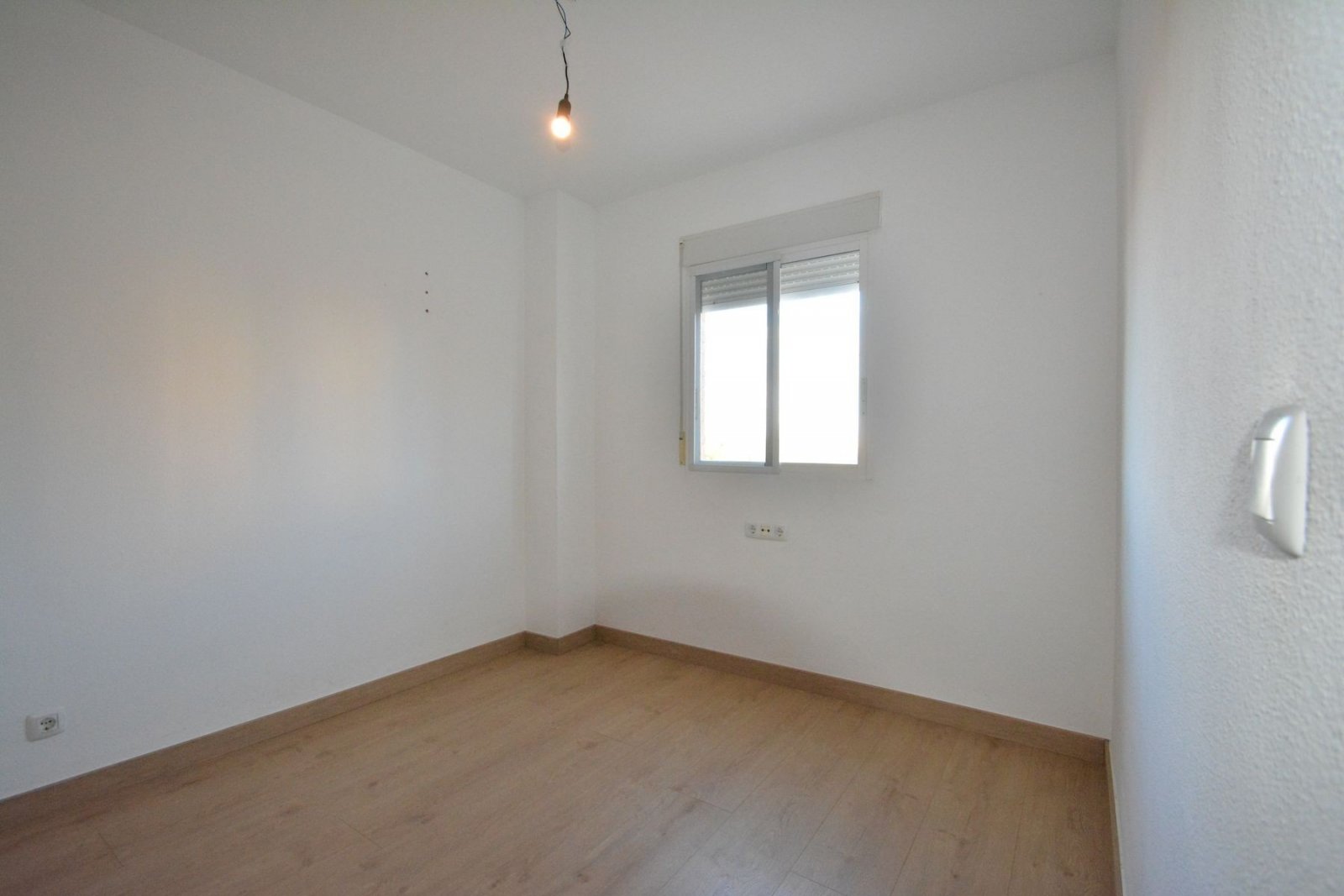 Appartement mit 3 Schlafzimmern, 2 Bädern, Gemeinschaftspool und Tiefgaragenstellplatz
