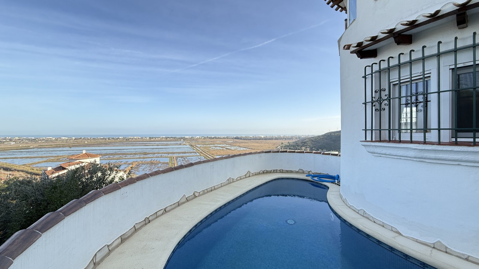 Villa de 3 chambres avec vue panoramique et piscine
