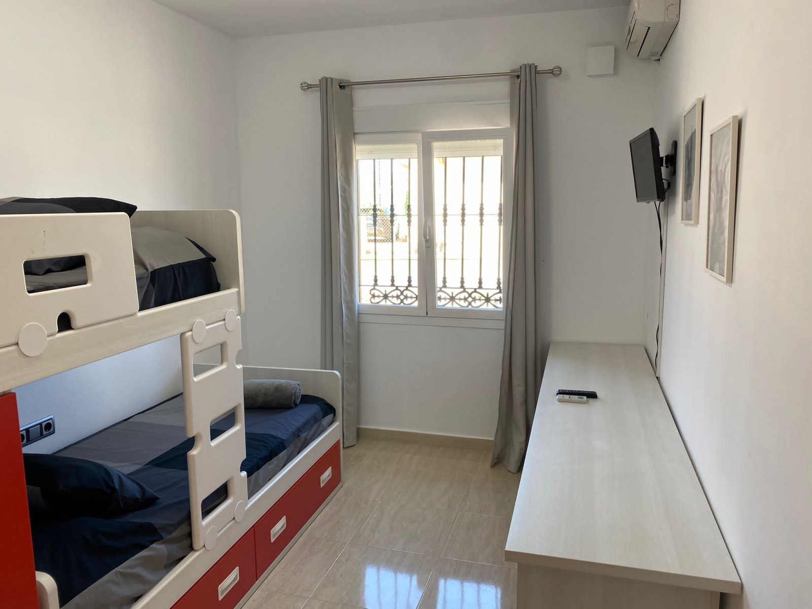 Magnifique villa à vendre à Orba avec de belles vues.La villa est située à seulement 5 minutes de la ville d’Orba, dans une urbanisation très cal...