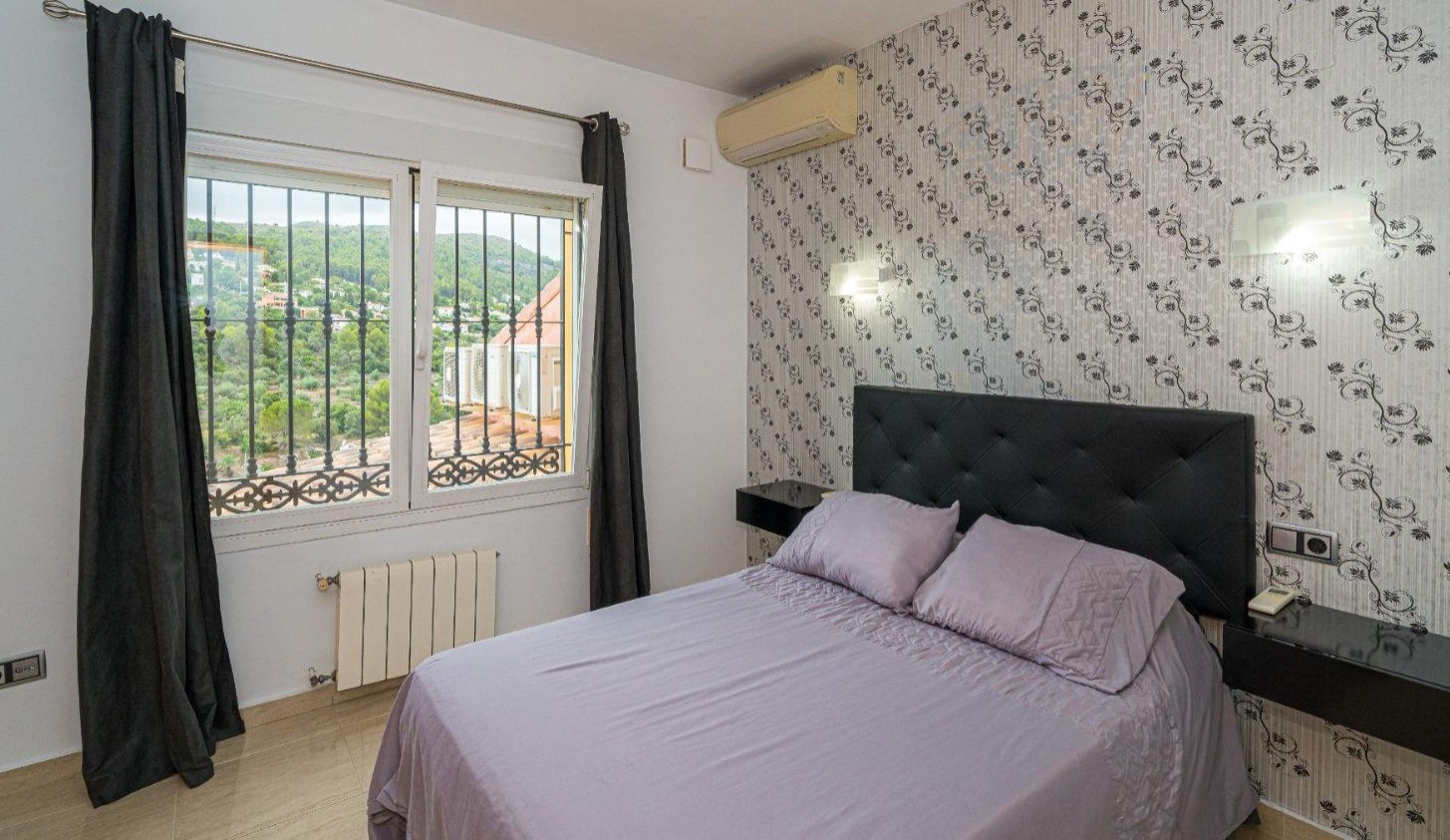 Magnifique villa à vendre à Orba avec de belles vues.La villa est située à seulement 5 minutes de la ville d’Orba, dans une urbanisation très cal...