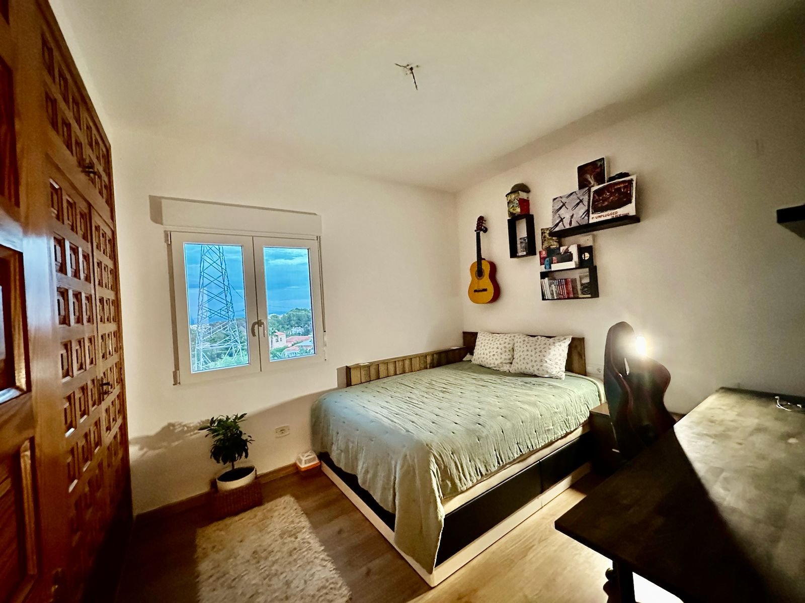 Villa avec 2 appartements séparés, piscine et vue sur la mer